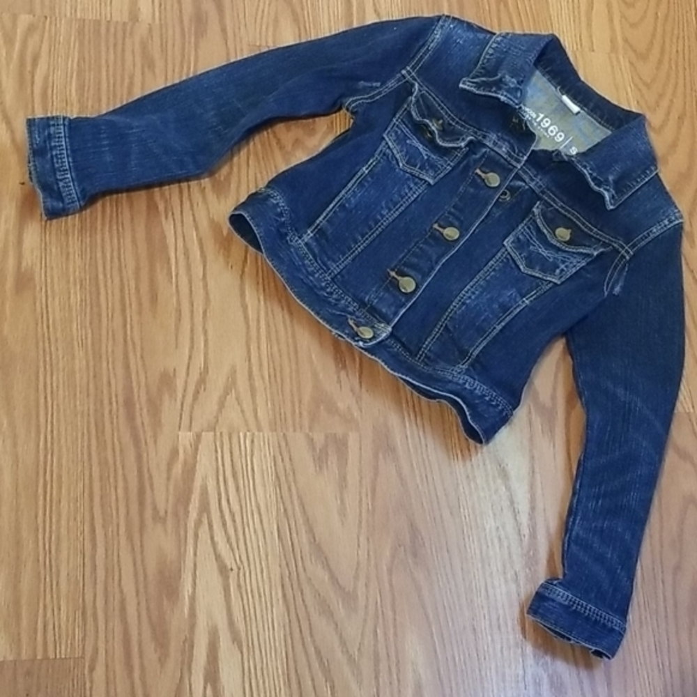Gap 1969 jean jacket distressed small